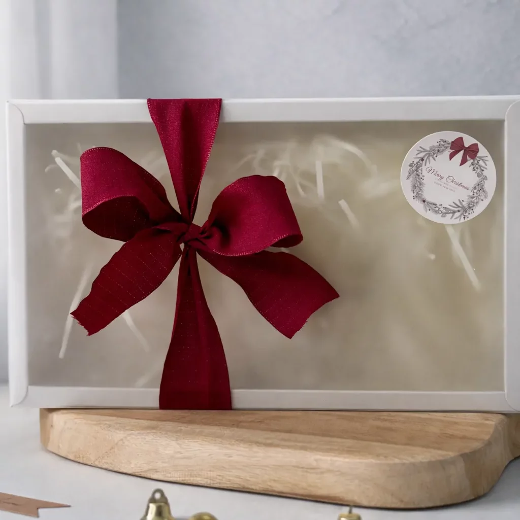 Zestaw świec sojowych Merry & Bright w opakowaniu prezentowym